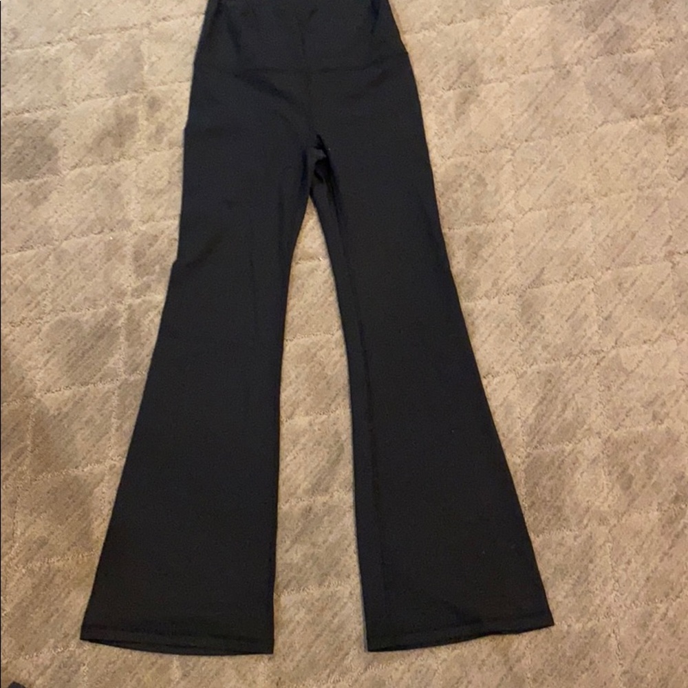 Fabletics flared leg leggings